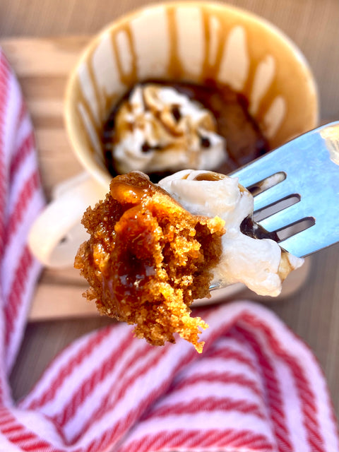 Caramel Cinnawin Mug Cake
